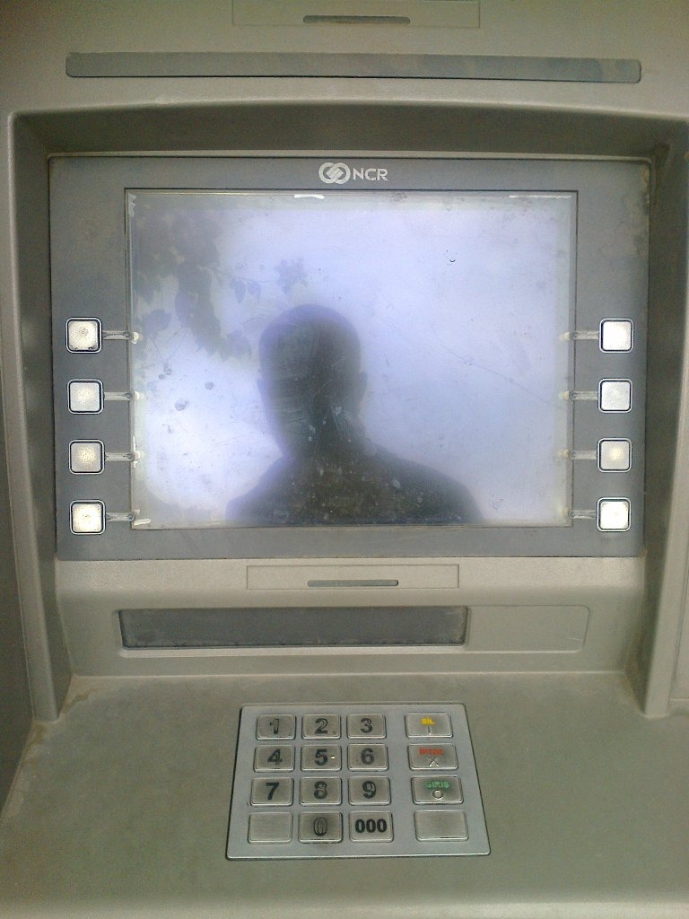 Çalışmayan ATM cihazı vatandaşları mağdur ediyor
